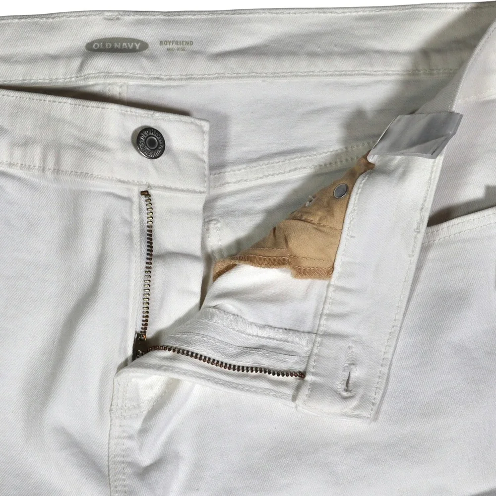 Boyfriend Jeans Womens 14 White Mid Rise Cuffed Casual Everyday Old Navy - Picture 4 of 11